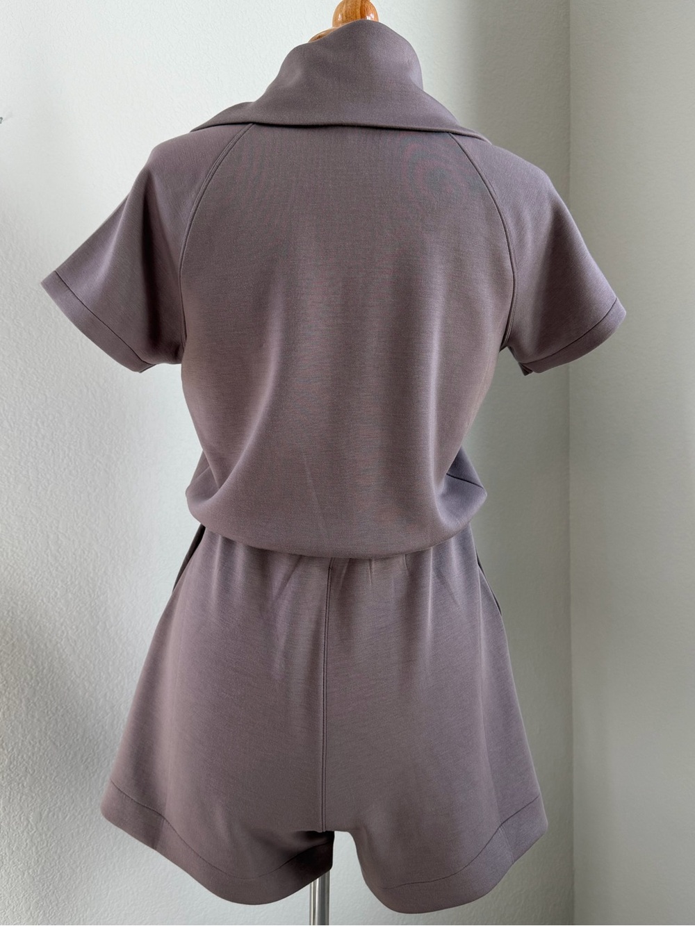 Spanx Air Essentials Half Zip Short Jumpsuit - Size M - Picture 4 of 8